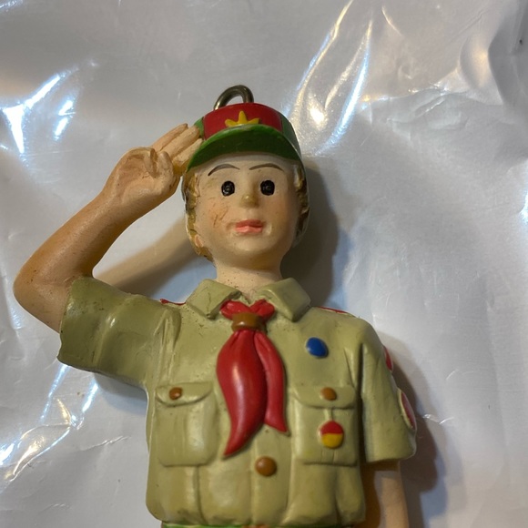 Scout ornament. - Picture 3 of 6